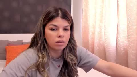 Elly online show from March 12, 10:43 am