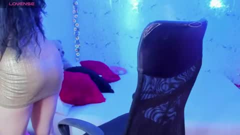 E L I S S A online show from July 7, 2:14 am