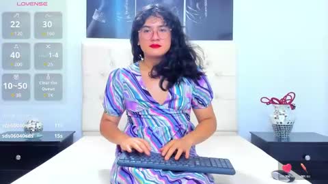 Snapshot of elith_berry69_ chatting on December 3, 1:30 am elith_berry69_ online show from December 3, 1:30 am