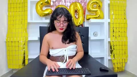 Snapshot of elith_berry69_ chatting on January 28, 10:34 pm elith_berry69_ online show from January 28, 10:34 pm