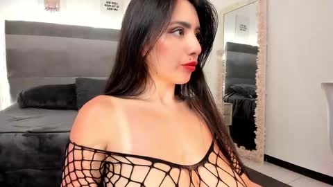 Snapshot of eliz_jane chatting on March 12, 4:13 pm Elizabeth online show from March 12, 4:13 pm