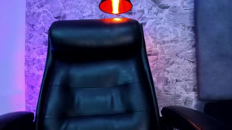 eliza_monroe online show from April 11, 3:33 am