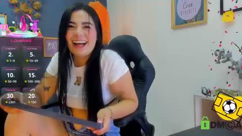 Snapshot of eliza_pink24 chatting on June 20, 5:38 pm eliza_pink24 online show from June 20, 5:38 pm
