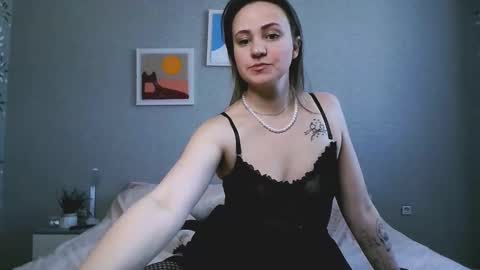 Elizabeth online show from February 1, 10:47 am