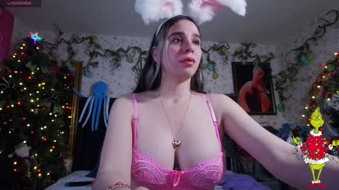 Elizabeth online show from December 20, 10:27 am