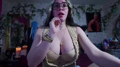 Elizabeth online show from October 9, 10:24 am