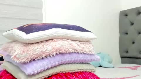 ELIZA online show from March 25, 3:12 am