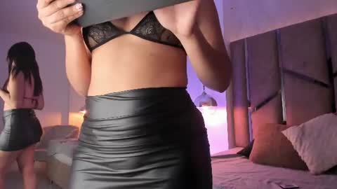 Snapshot of elizabeth_collins_ chatting on June 30, 12:50 pm Elizabeth online show from June 30, 12:50 pm