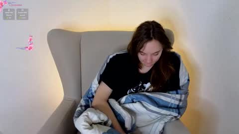 Elizabeth online show from February 27, 1:38 am