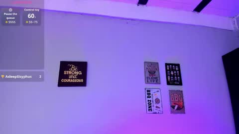 Elizabeth bolt    online show from April 13, 7:52 pm