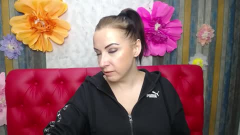 ElizabethSho online show from March 21, 6:22 pm