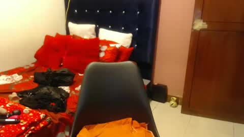 Snapshot of elizabethtaylor1 chatting on February 14, 10:17 am Elizabeth online show from February 14, 10:17 am