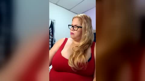 Elizabeth online show from June 18, 9:58 am