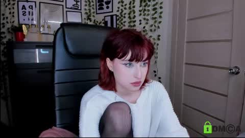 Snapshot of elizanik chatting on June 11, 9:57 pm Eliza online show from June 11, 9:57 pm