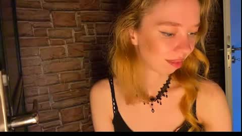 Eliza online show from July 16, 6:25 pm