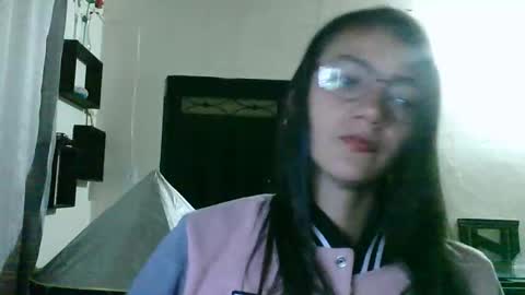 elizka 00 online show from April 18, 3:43 am