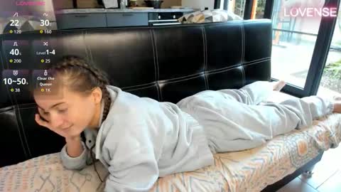 Eliz                               online show from January 13, 10:53 am