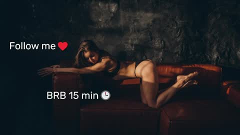 Eliz                               online show from April 6, 7:04 pm