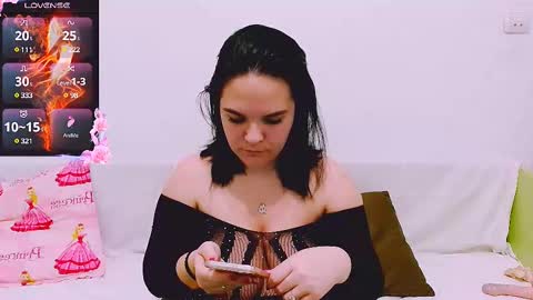 Snapshot of ella_diamonds chatting on March 12, 8:20 pm Ella online show from March 12, 8:20 pm