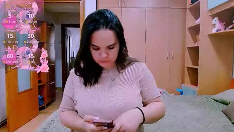 Snapshot of ella_diamonds chatting on September 15, 5:51 am Ella online show from September 15, 5:51 am