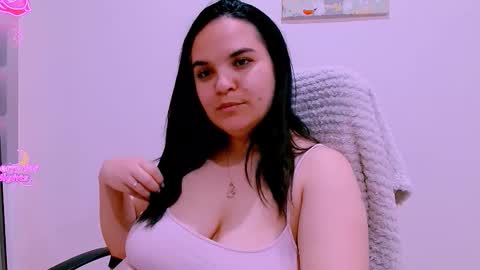 Ella  online show from March 26, 9:31 pm