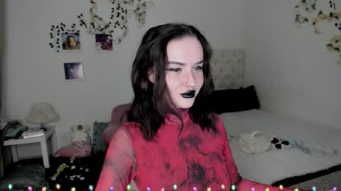 Snapshot of ella_gdss chatting on December 21, 9:16 am ELLA online show from December 21, 9:16 am