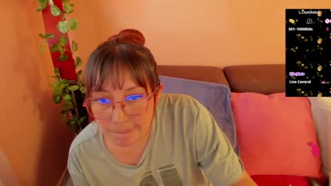 Snapshot of ella_harry chatting on January 17, 4:36 pm Ella and Harry online show from January 17, 4:36 pm