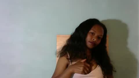 Snapshot of ella_kusih chatting on May 12, 10:12 am Kusih online show from May 12, 10:12 am
