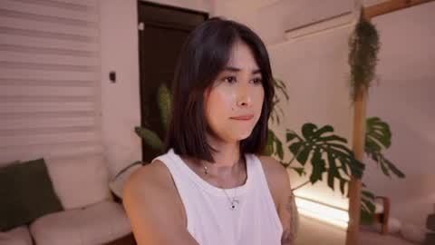 ELLA OWEN online show from June 23, 1:58 am