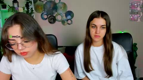 Ella online show from April 18, 9:35 am