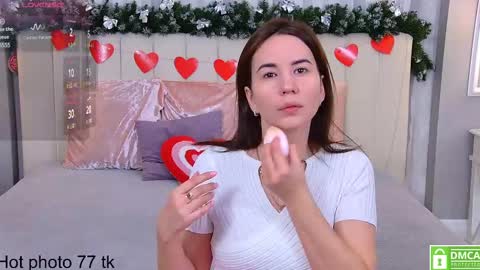 Ella online show from March 12, 4:08 am