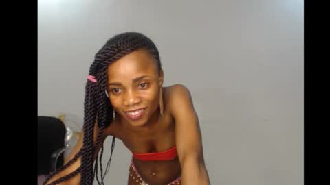 Snapshot of ellababy8 chatting on September 24, 7:23 am ella online show from September 24, 7:23 am