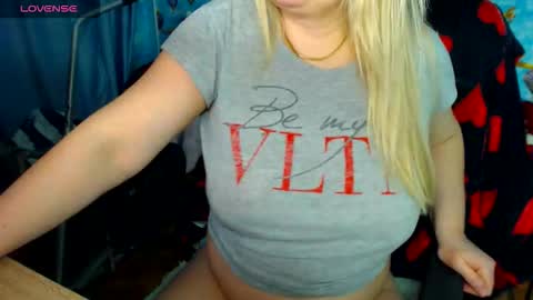  IsaBella  online show from February 14, 11:56 pm