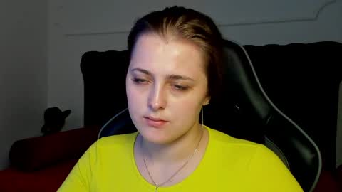 EllaBells online show from April 7, 5:19 am