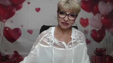 EllaBonito online show from April 18, 6:06 am