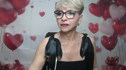 Snapshot of ellabonito chatting on May 16, 6:54 am EllaBonito online show from May 16, 6:54 am