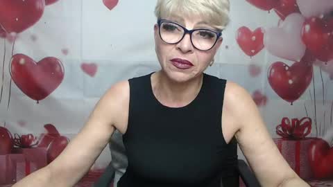 Snapshot of ellabonito chatting on May 28, 6:10 am EllaBonito online show from May 28, 6:10 am