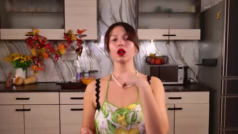 ellacanny online show from November 27, 6:15 am