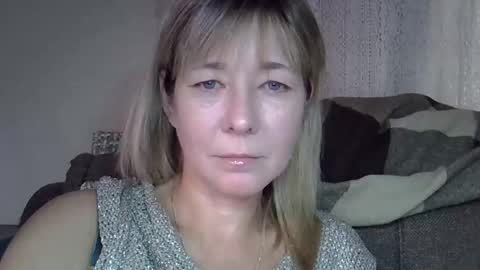 Snapshot of ellajohnsonx chatting on October 5, 11:08 am ellajohnsonx online show from October 5, 11:08 am