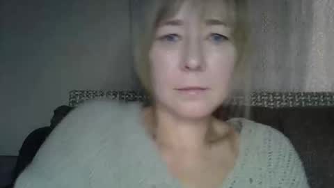 Snapshot of ellajohnsonx chatting on October 11, 9:52 am ellajohnsonx online show from October 11, 9:52 am