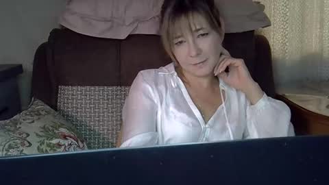 Snapshot of ellajohnsonx chatting on October 19, 12:06 pm ellajohnsonx online show from October 19, 12:06 pm