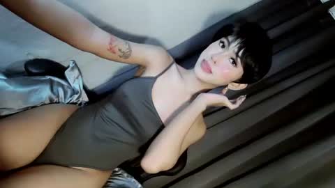 Snapshot of ellaliciousss chatting on July 8, 9:41 pm ella online show from July 8, 9:41 pm