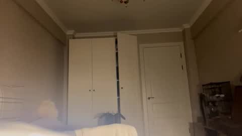 Snapshot of ellamenas chatting on October 2, 6:37 pm Ella online show from October 2, 6:37 pm