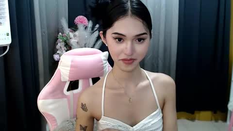 ELLA online show from April 16, 9:39 pm