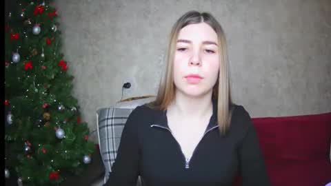 Snapshot of ellanuar chatting on January 13, 5:01 am EllaNuar online show from January 13, 5:01 am