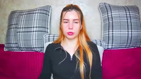 Snapshot of ellanuar chatting on September 24, 2:48 am EllaNuar online show from September 24, 2:48 am