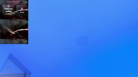 ellarosee_ online show from April 17, 6:44 pm