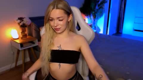 Ella online show from February 9, 6:06 am