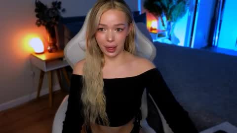 Ella online show from April 9, 6:19 am