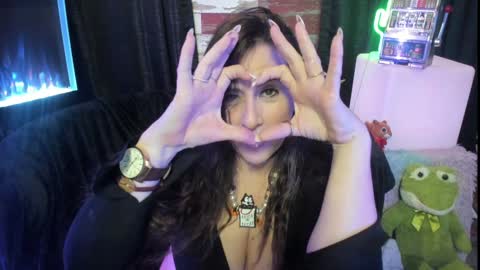 ELLE online show from January 31, 2:15 am